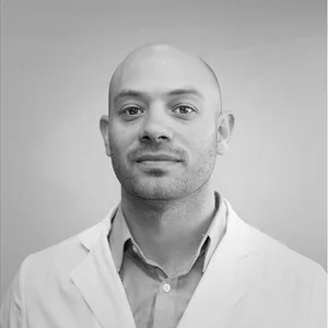 Dr. Mauricio Fernández Lazzaro